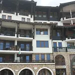 Snow Magic Grand Monastery Apartman